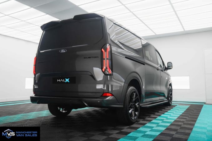 2025 Ford Transit Custom