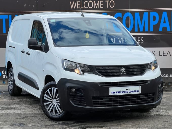 2025 Peugeot Partner