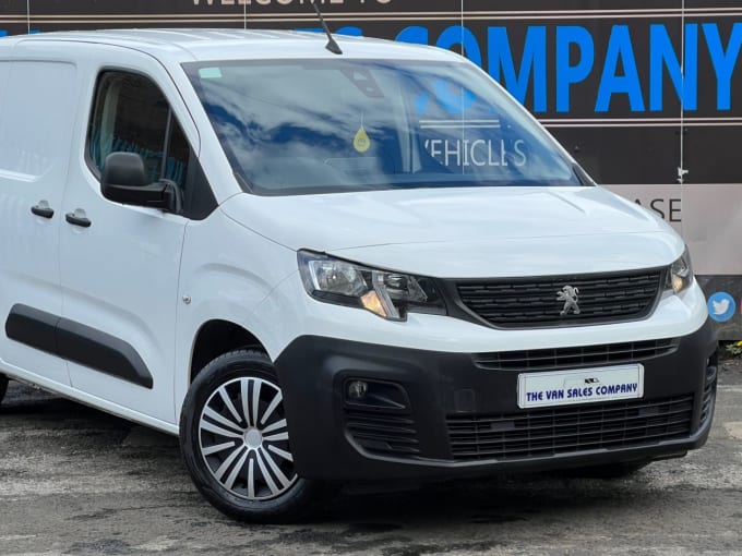 2025 Peugeot Partner