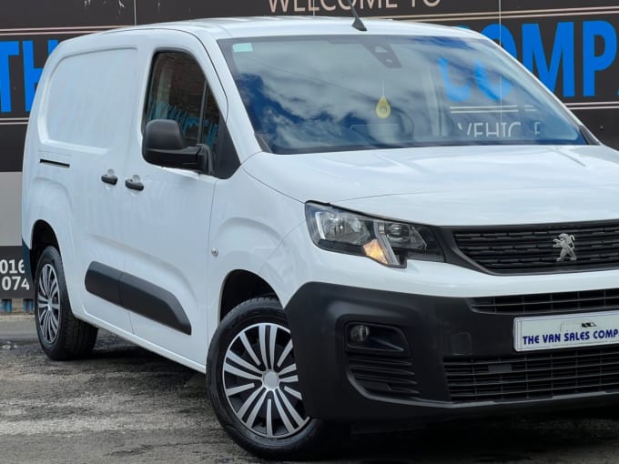2025 Peugeot Partner