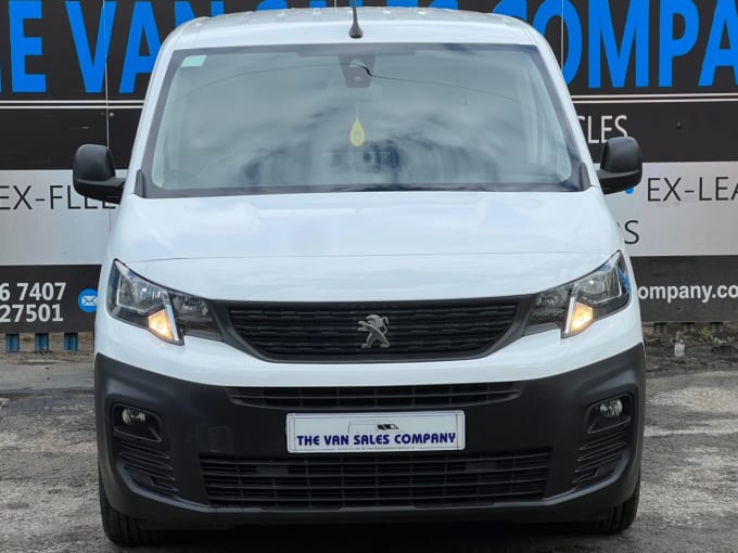 2025 Peugeot Partner