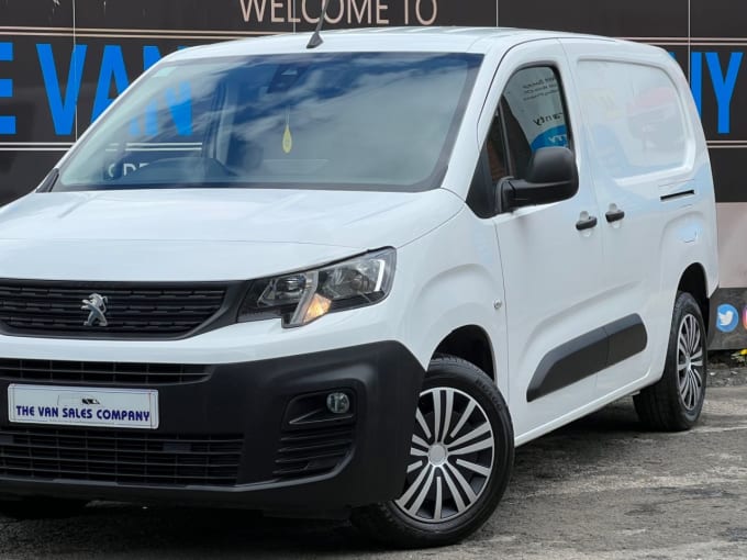 2025 Peugeot Partner