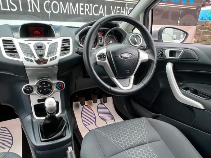 2025 Ford Fiesta