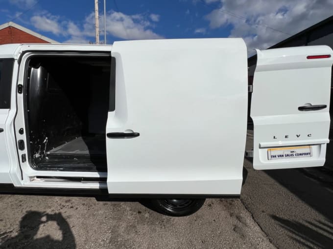 2025 Levc Vn5