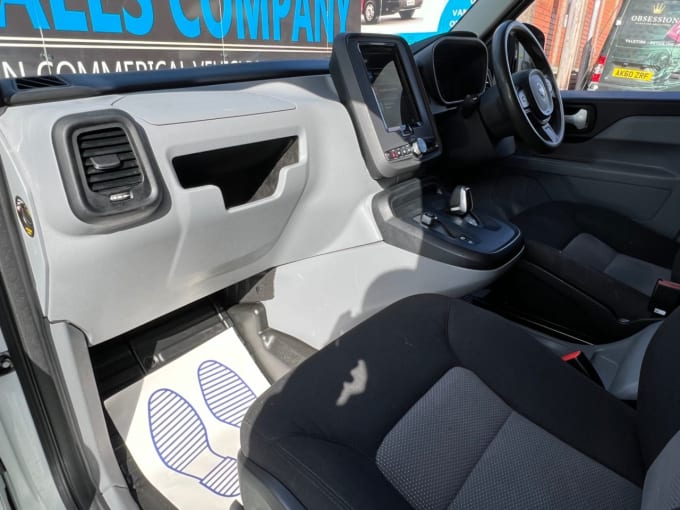 2025 Levc Vn5
