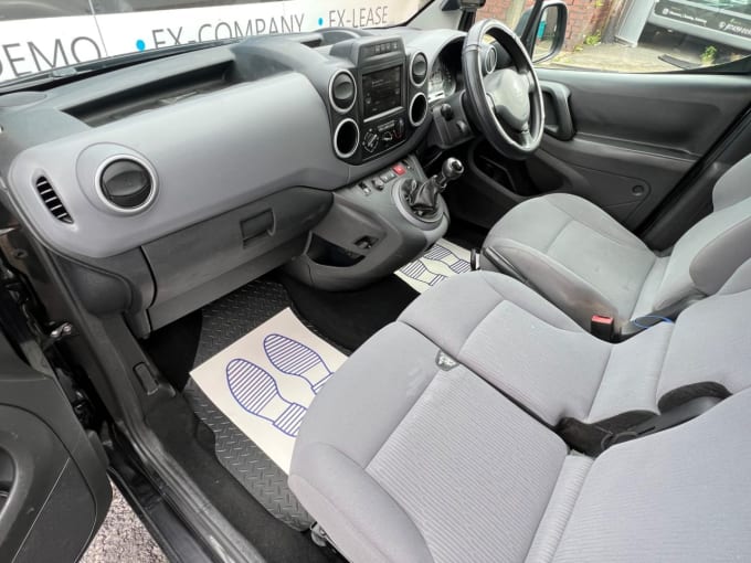 2025 Peugeot Partner