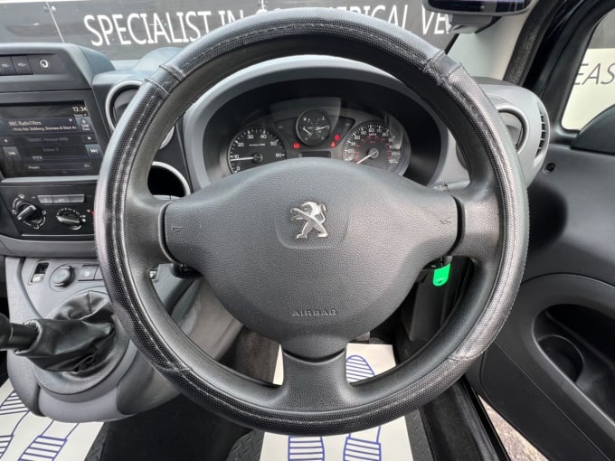 2025 Peugeot Partner