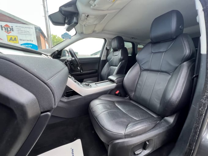 2025 Land Rover Range Rover Evoque