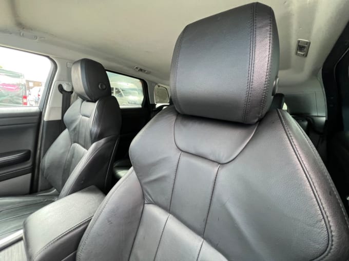 2025 Land Rover Range Rover Evoque