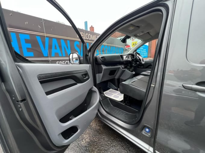 2025 Vauxhall Vivaro