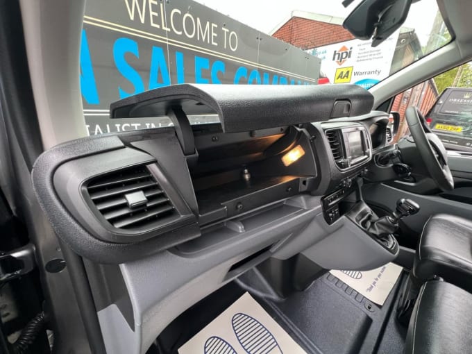 2025 Vauxhall Vivaro