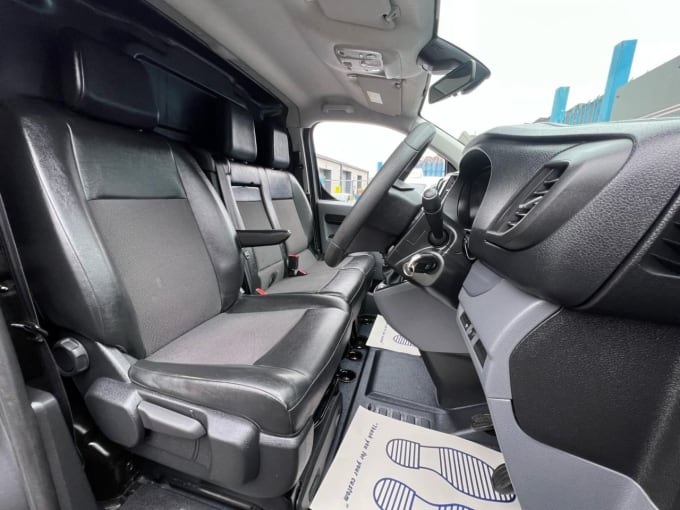 2025 Vauxhall Vivaro