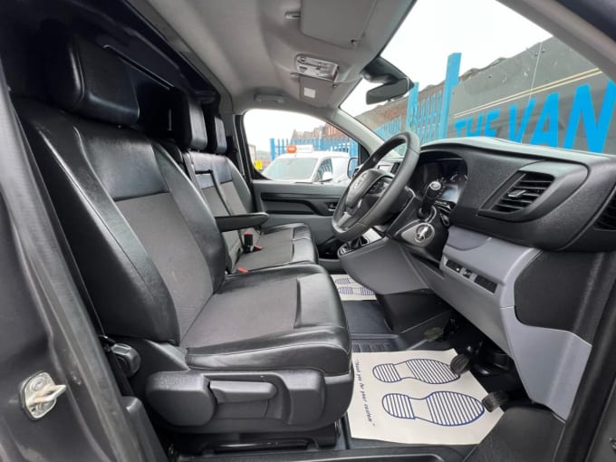 2025 Vauxhall Vivaro
