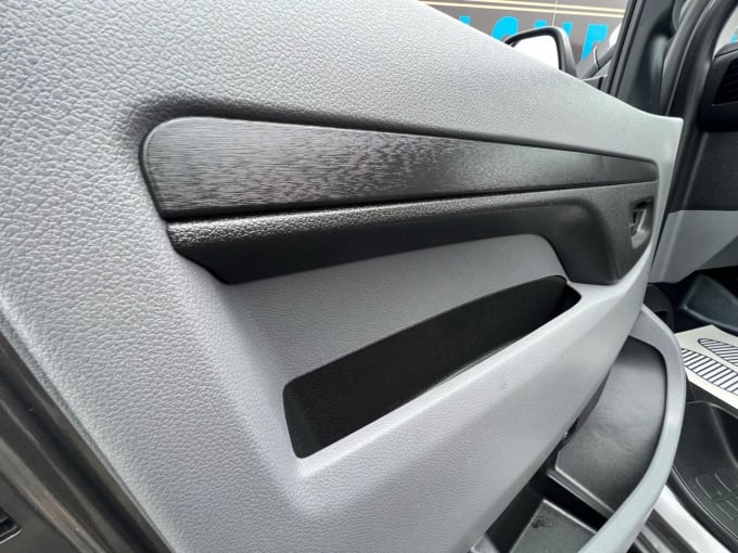 2025 Vauxhall Vivaro