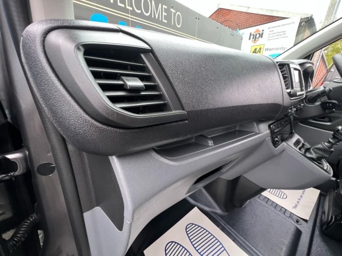 2025 Vauxhall Vivaro