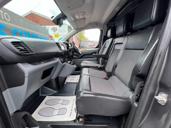 2025 Vauxhall Vivaro