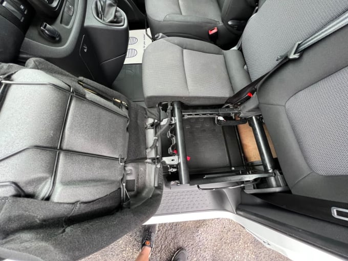 2025 Renault Trafic
