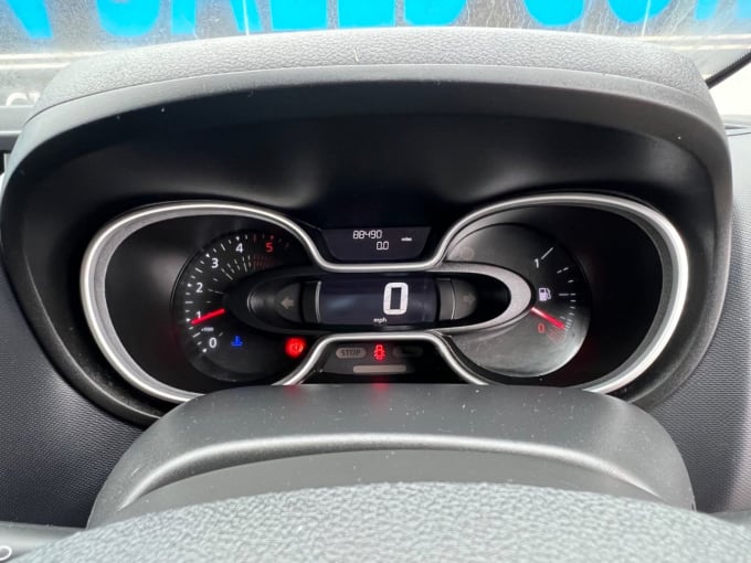 2025 Renault Trafic