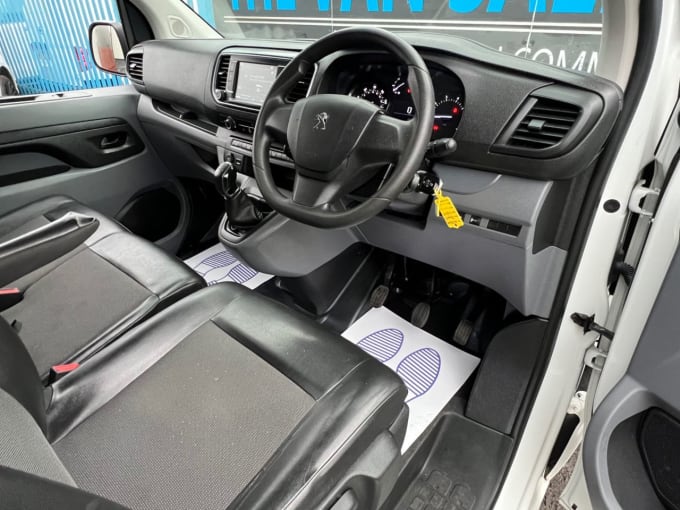 2025 Peugeot Expert