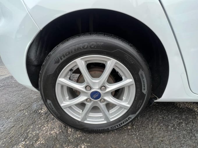 2025 Ford Fiesta