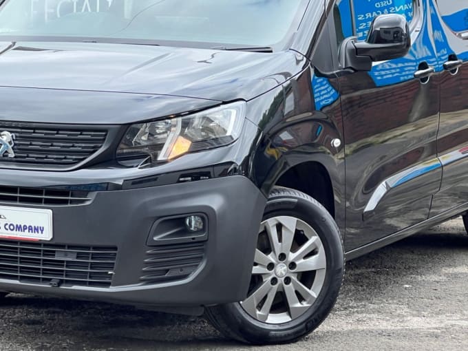 2025 Peugeot Partner