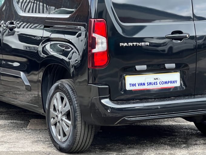 2025 Peugeot Partner