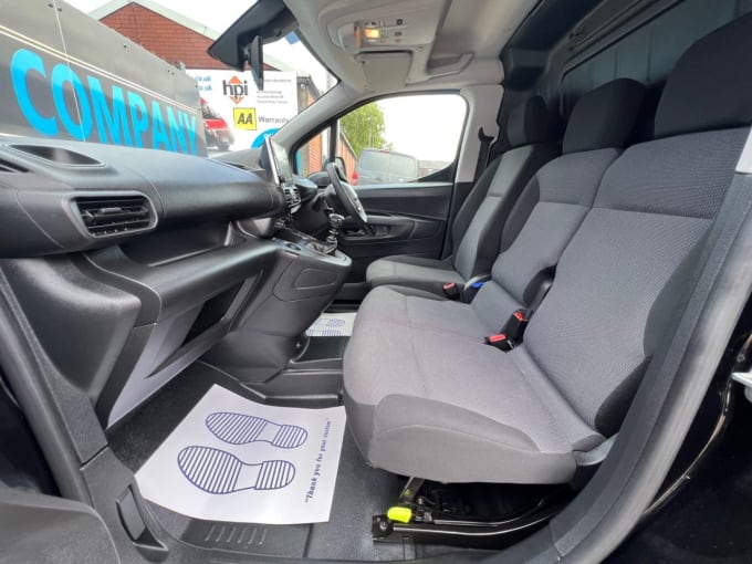 2025 Peugeot Partner