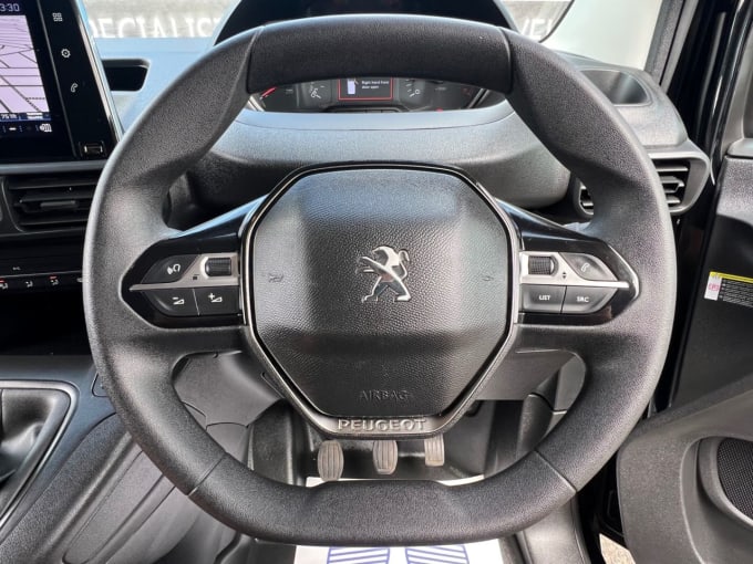 2025 Peugeot Partner