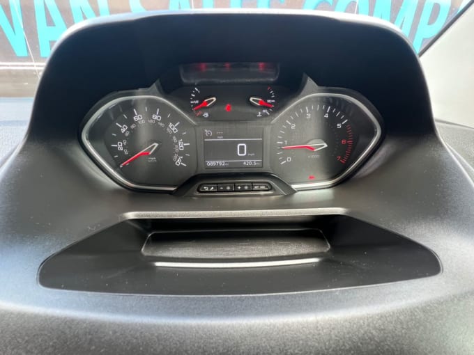2025 Peugeot Partner