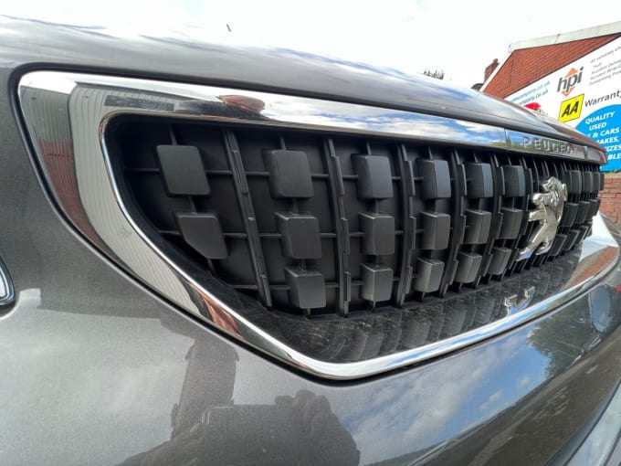 2025 Peugeot Expert