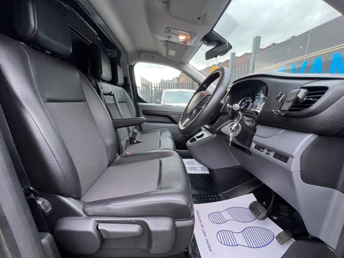 2025 Peugeot Expert