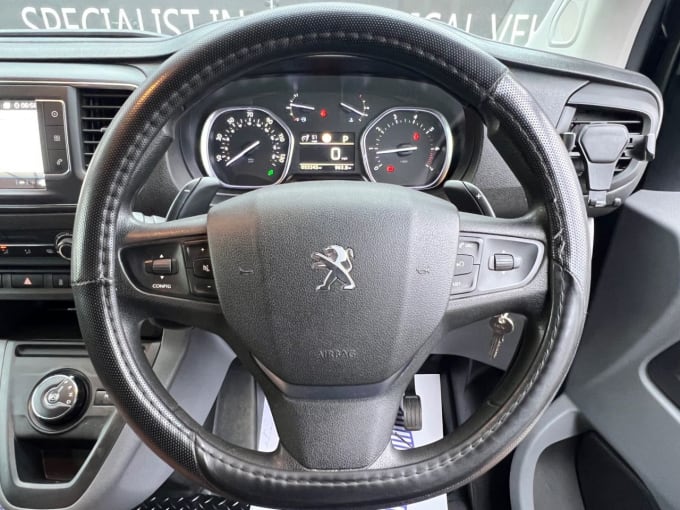 2025 Peugeot Expert