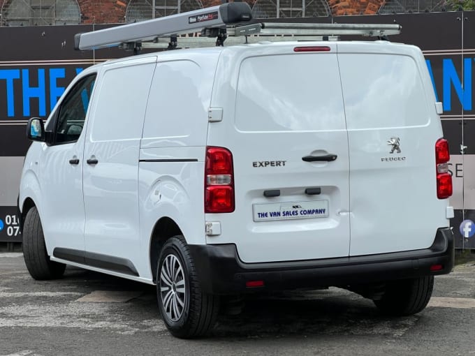 2025 Peugeot Expert