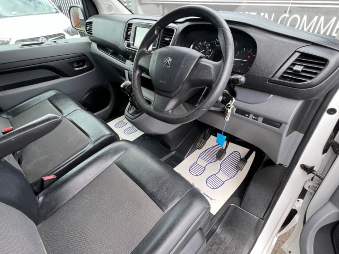 2025 Peugeot Expert