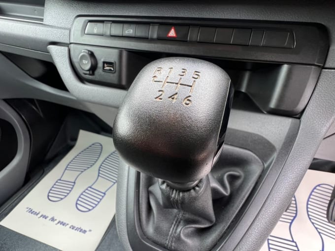 2025 Peugeot Expert