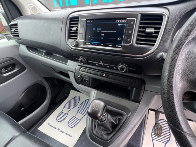 2025 Peugeot Expert