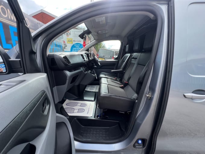 2025 Vauxhall Vivaro