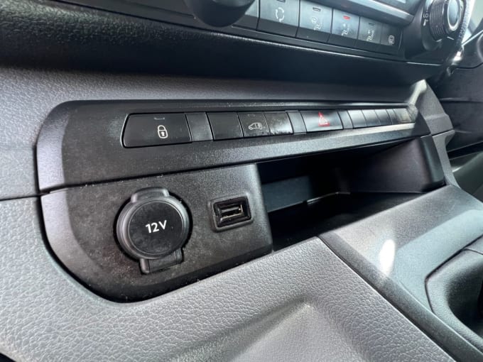 2025 Vauxhall Vivaro