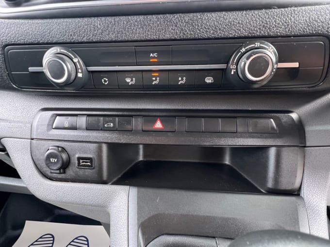 2025 Vauxhall Vivaro