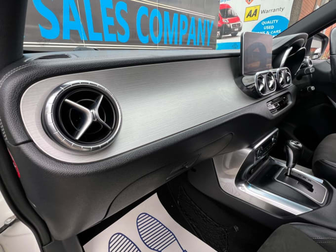 2025 Mercedes-benz X-class