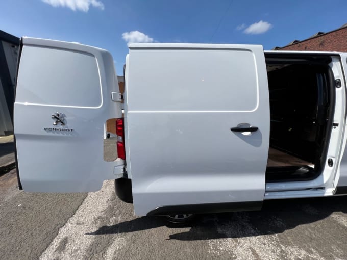 2025 Peugeot Expert