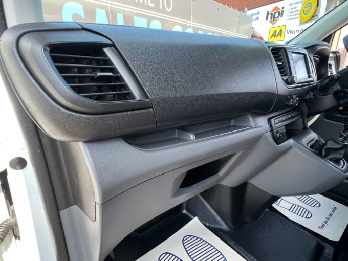 2025 Peugeot Expert