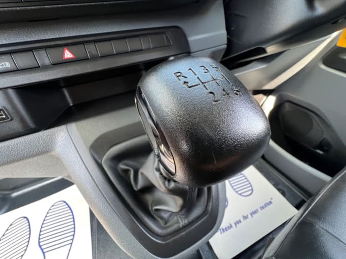 2025 Peugeot Expert