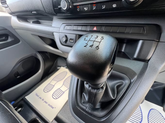 2025 Peugeot Expert