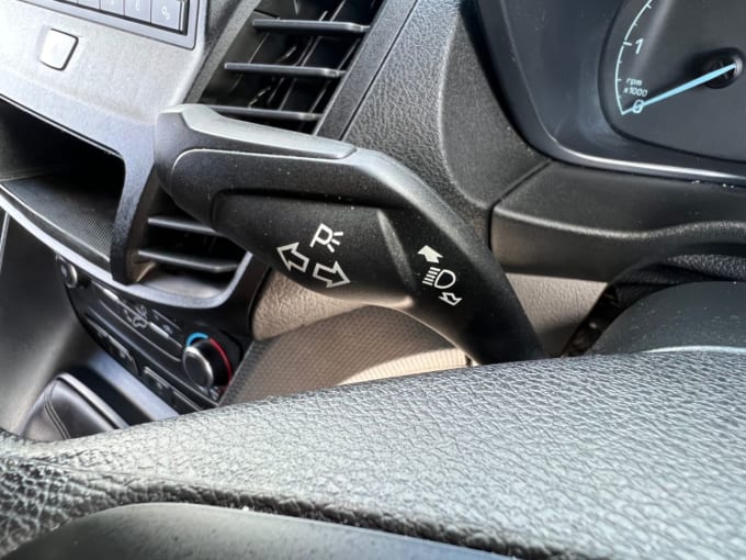 2025 Ford Transit Connect