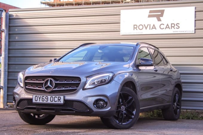 2019 Mercedes Gla