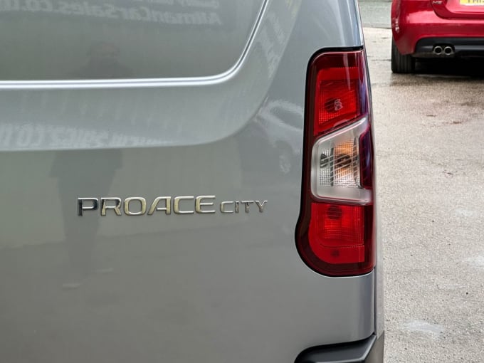 2025 Toyota Proace City