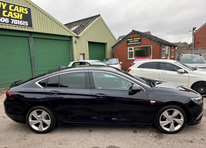 2025 Vauxhall Insignia