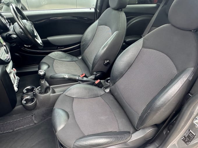 2025 Mini Hatch