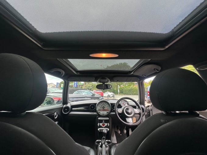 2025 Mini Hatch
